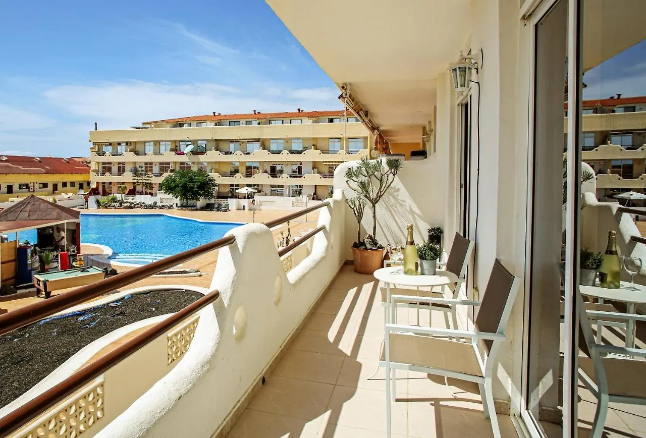 Cozy 1 Bedroom Flat With Pool In Playa Paraiso, Marina Palace 425 Costa Adeje